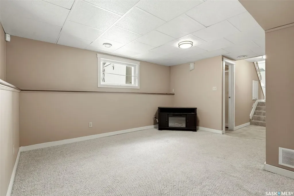 4120 Hillsdale Street Regina SK S4S 3Z1