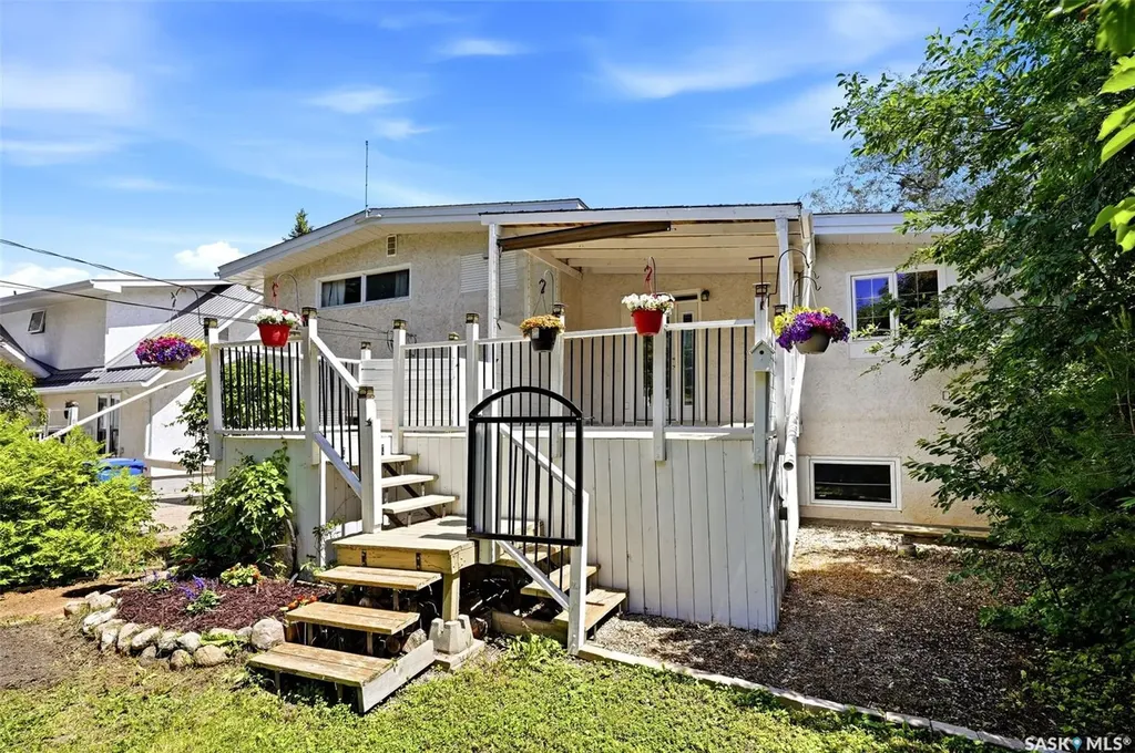 4120 Hillsdale Street Regina SK S4S 3Z1
