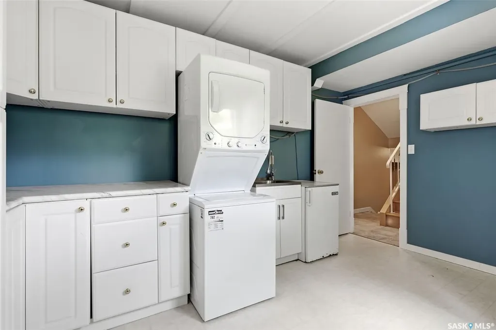 4120 Hillsdale Street Regina SK S4S 3Z1
