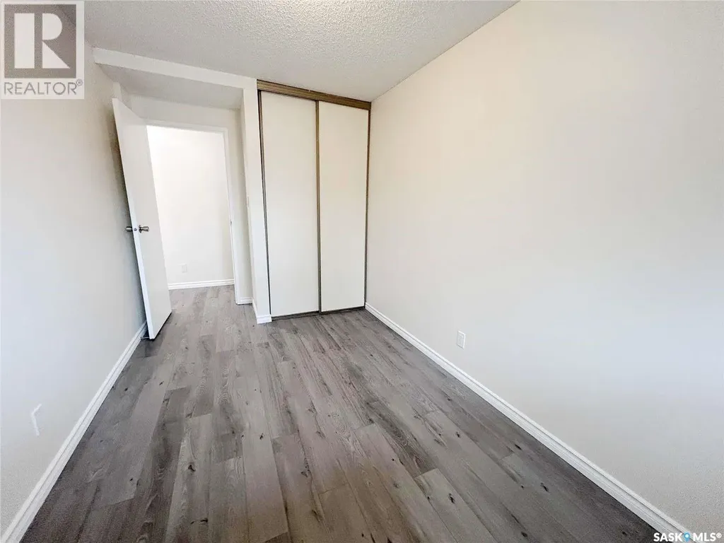 423 Tait Court Saskatoon SK S7H 5L3