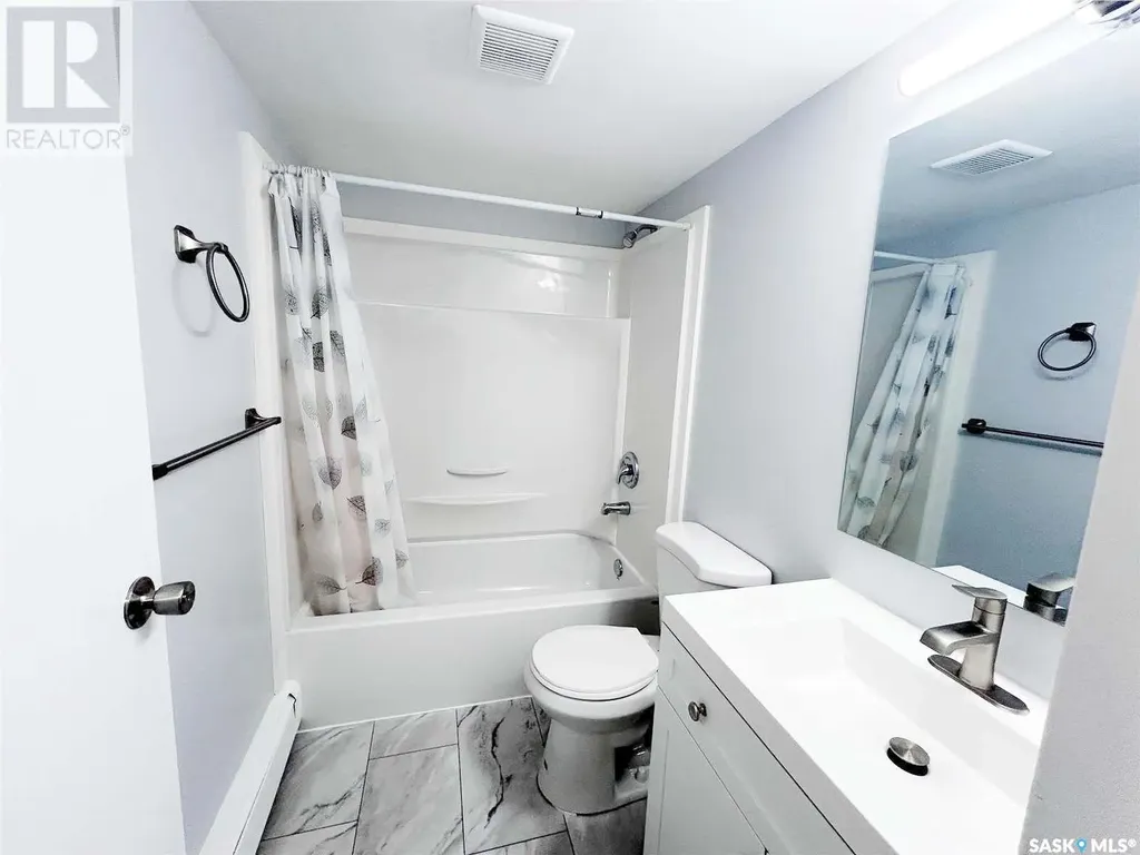 423 Tait Court Saskatoon SK S7H 5L3