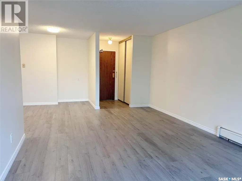423 Tait Court Saskatoon SK S7H 5L3
