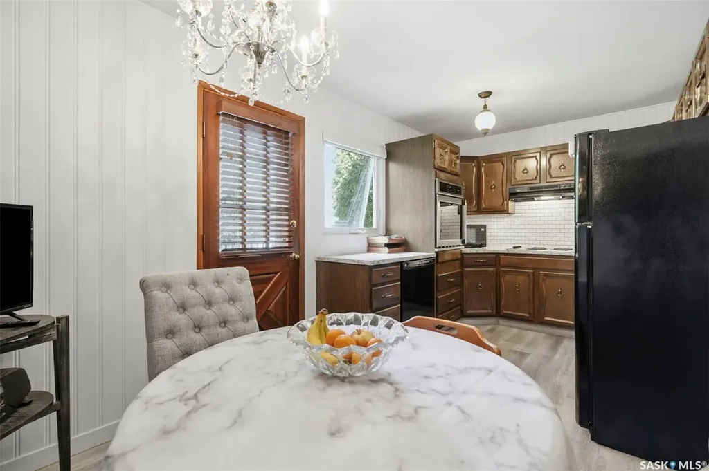 2607 Dufferin Avenue Saskatoon SK S7J 1C7