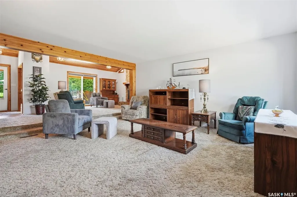2607 Dufferin Avenue Saskatoon SK S7J 1C7