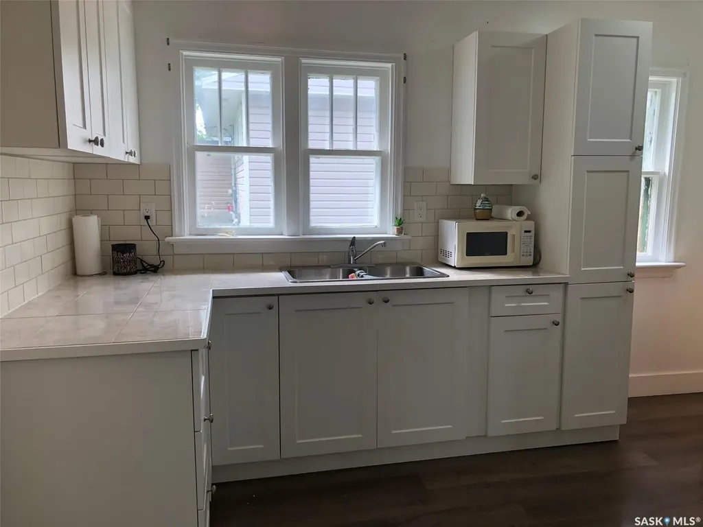 226 4th Avenue W Canora SK S0A 0L0