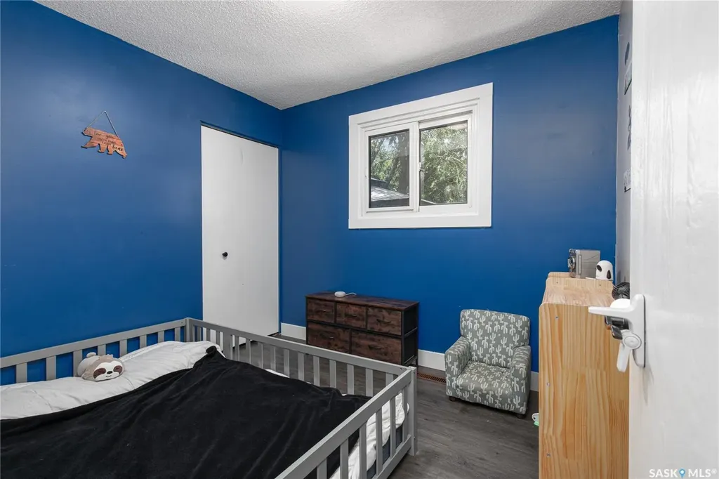 1387 Manitou Crescent Moose Jaw SK S6H 7C5