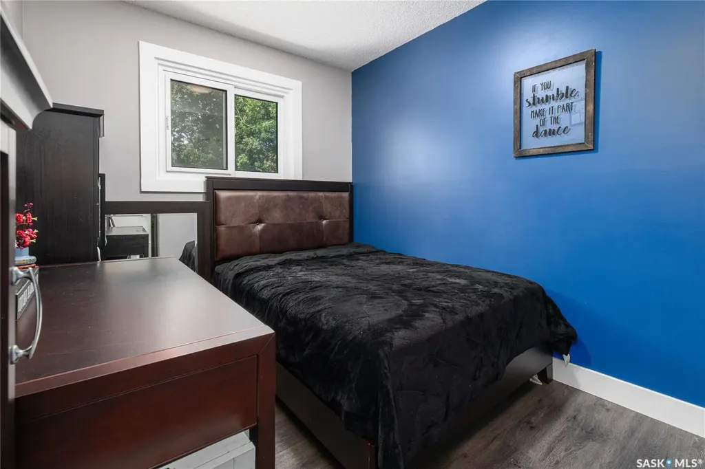 1387 Manitou Crescent Moose Jaw SK S6H 7C5