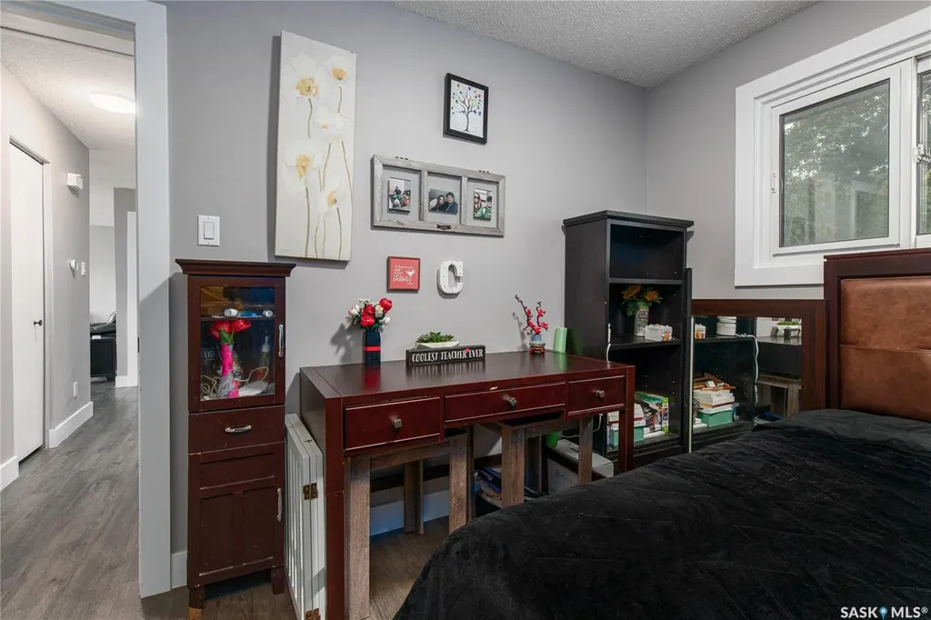 1387 Manitou Crescent Moose Jaw SK S6H 7C5