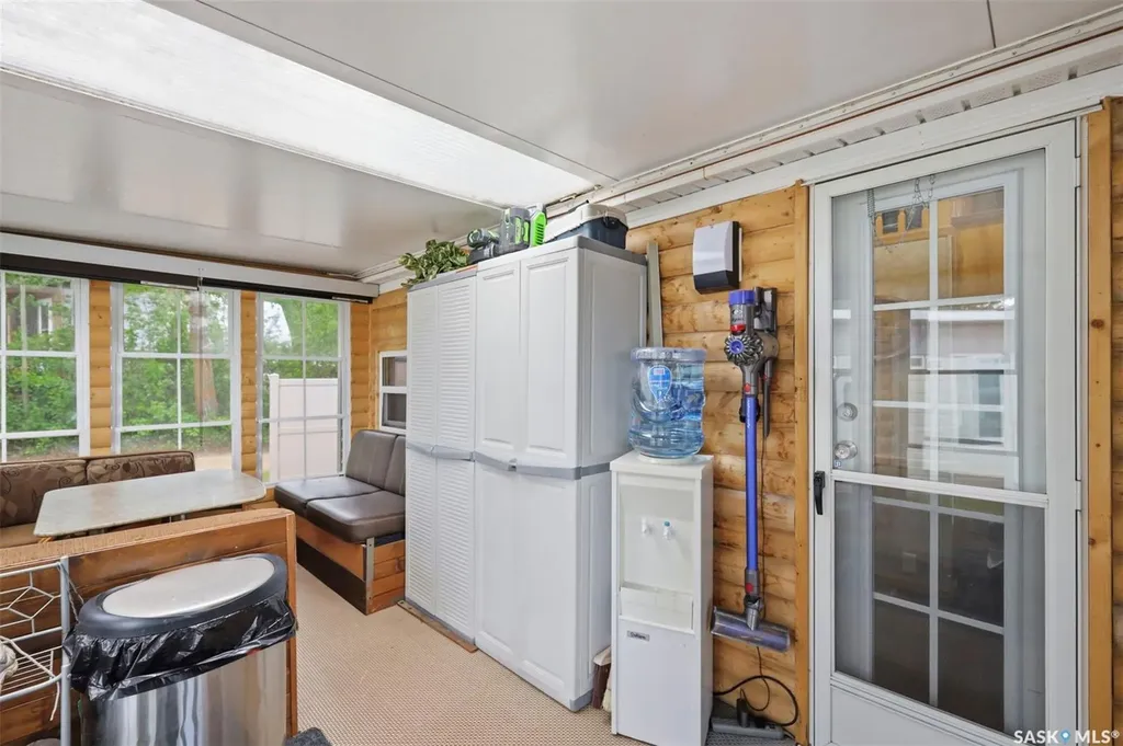 71 Poplar Beach Wakaw Lake SK S0K 4P0
