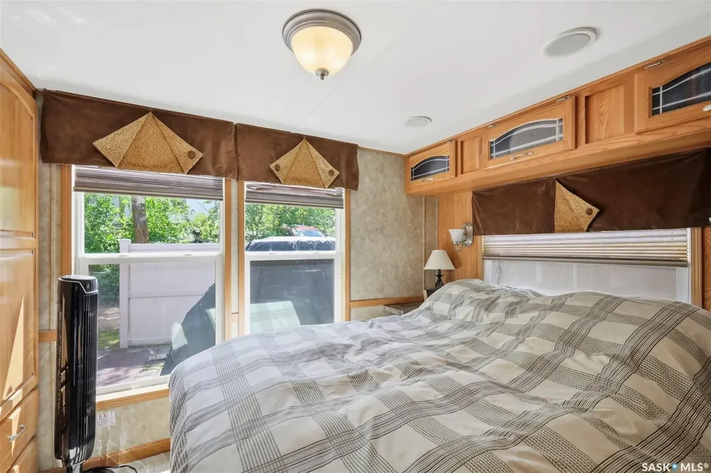 71 Poplar Beach Wakaw Lake SK S0K 4P0
