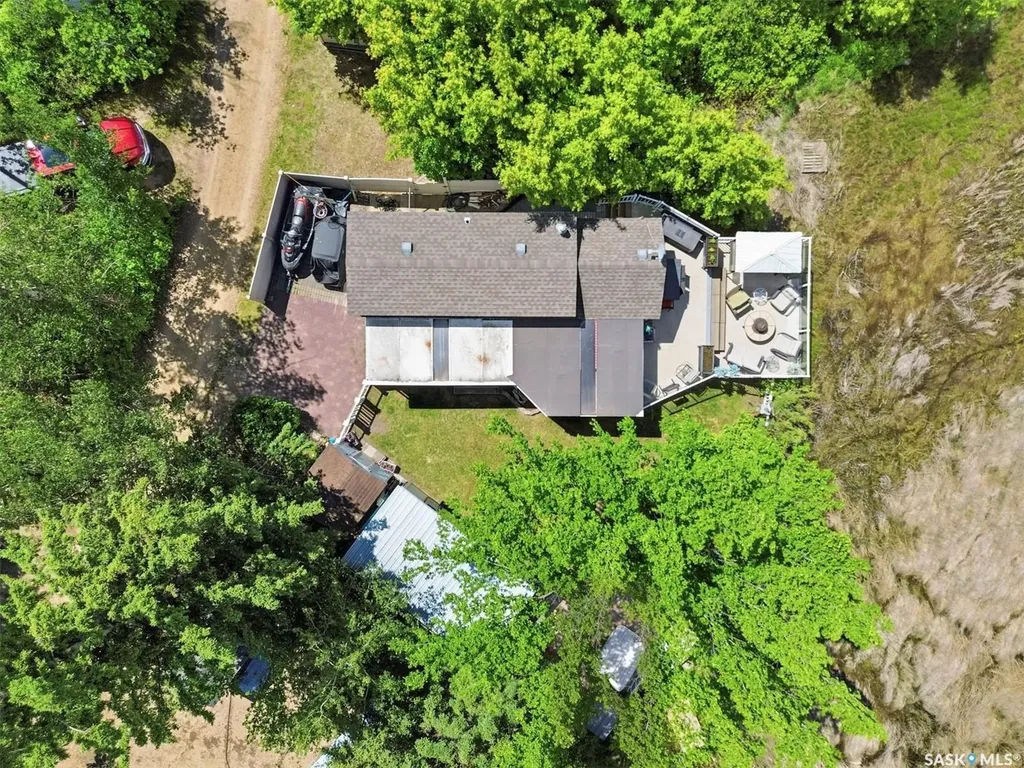 71 Poplar Beach Wakaw Lake SK S0K 4P0
