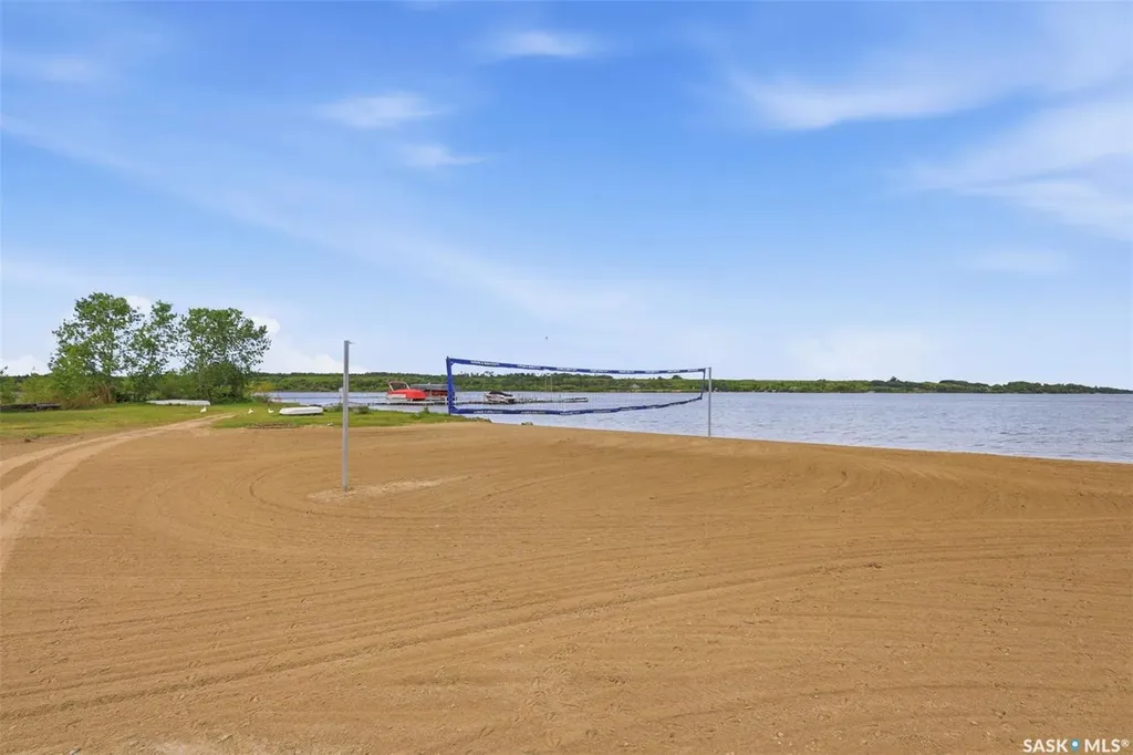 71 Poplar Beach Wakaw Lake SK S0K 4P0