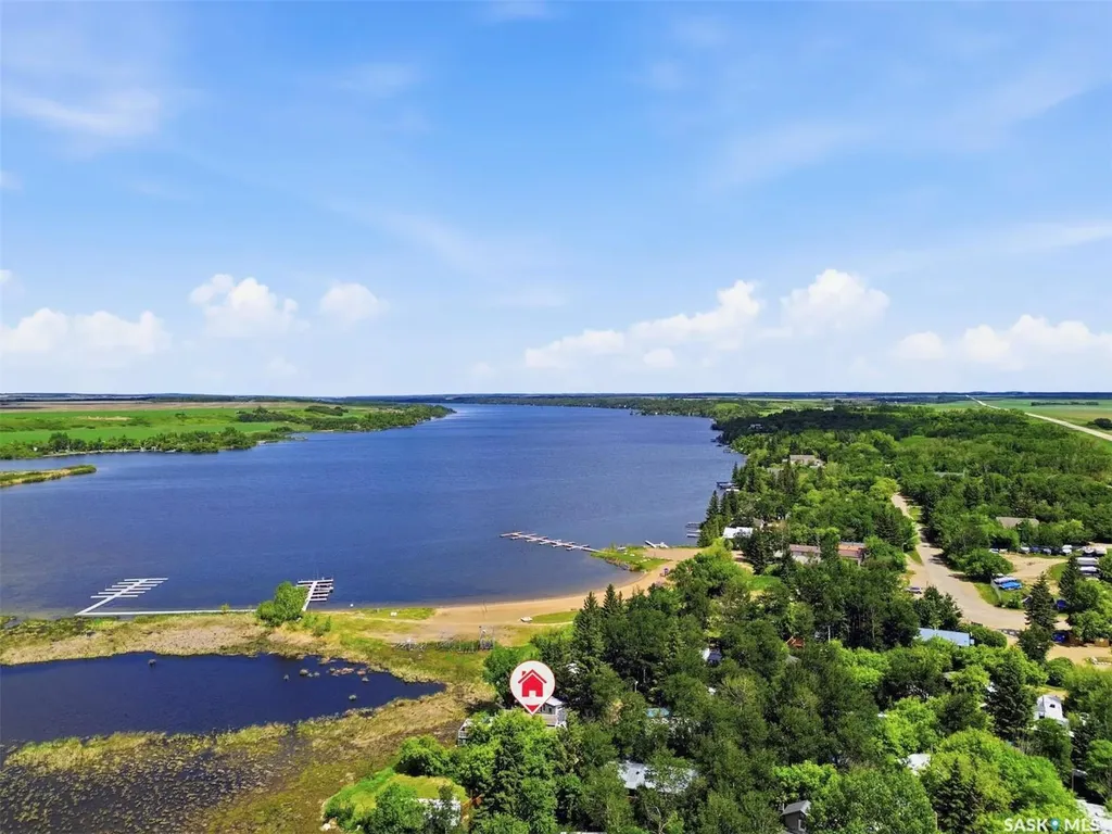 71 Poplar Beach Wakaw Lake SK S0K 4P0