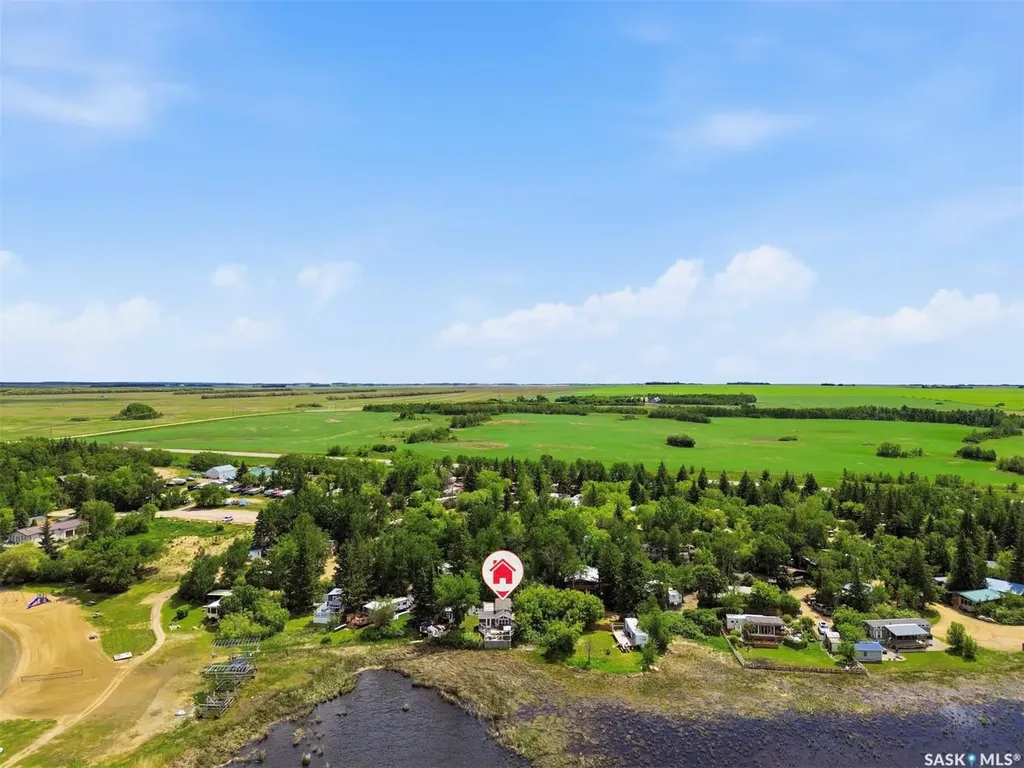 71 Poplar Beach Wakaw Lake SK S0K 4P0