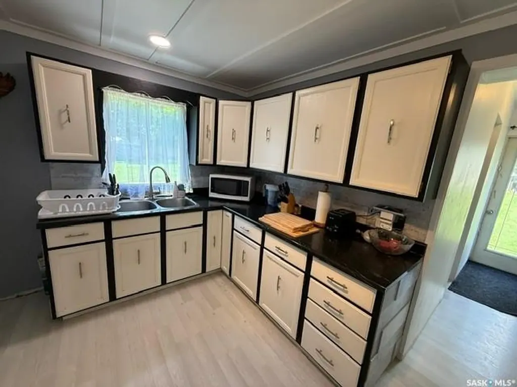 309 & 319 Alberta Street Kamsack SK S0A 1S0