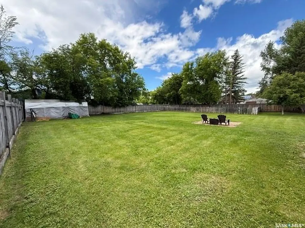 309 & 319 Alberta Street Kamsack SK S0A 1S0