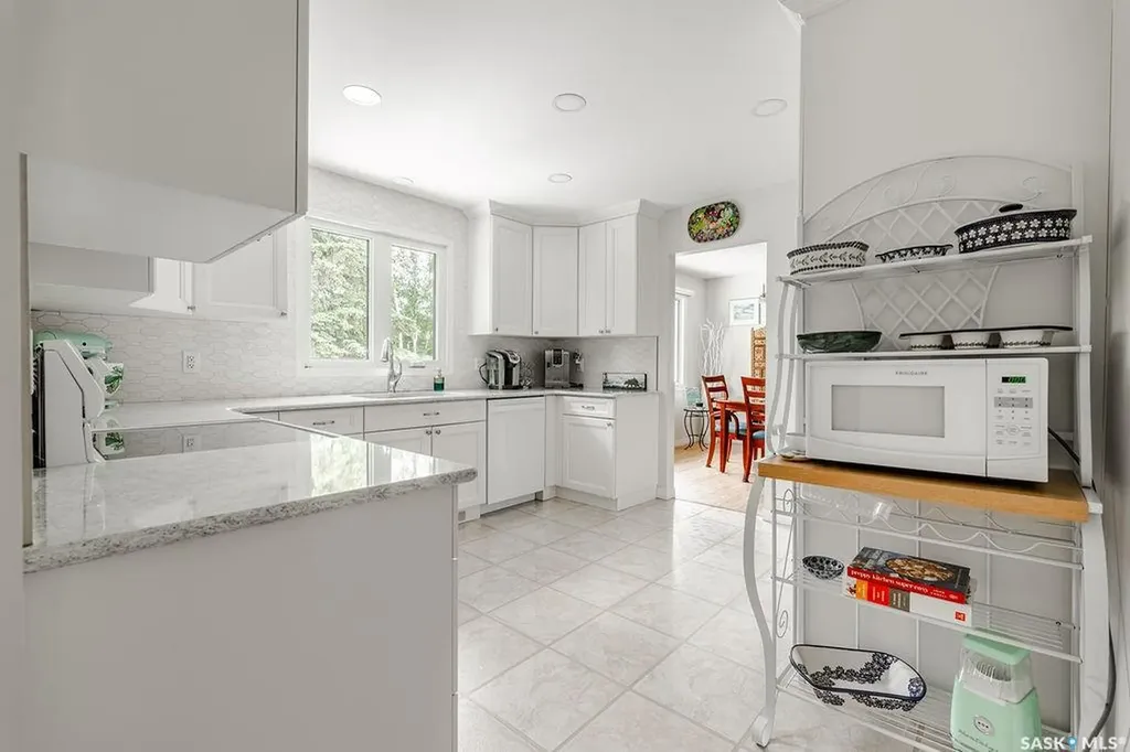 10 Capilano Drive Saskatoon SK S7K 4A5