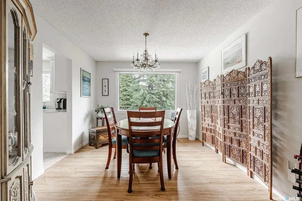 10 Capilano Drive Saskatoon SK S7K 4A5