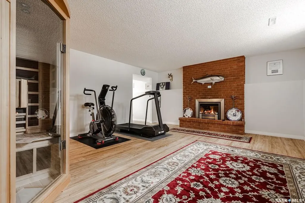 10 Capilano Drive Saskatoon SK S7K 4A5