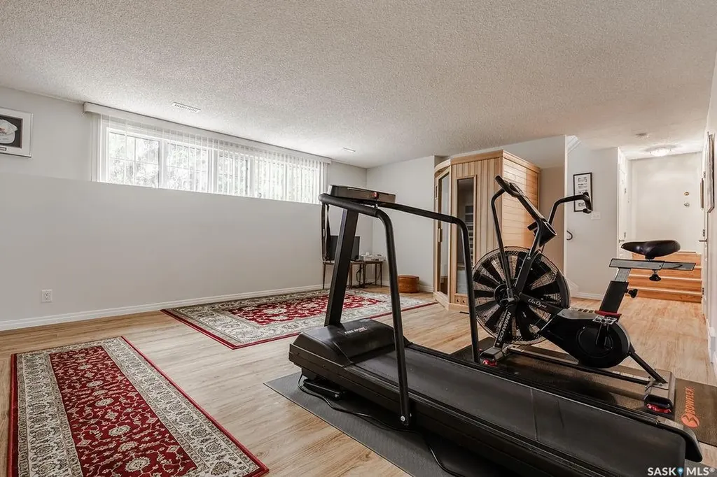 10 Capilano Drive Saskatoon SK S7K 4A5
