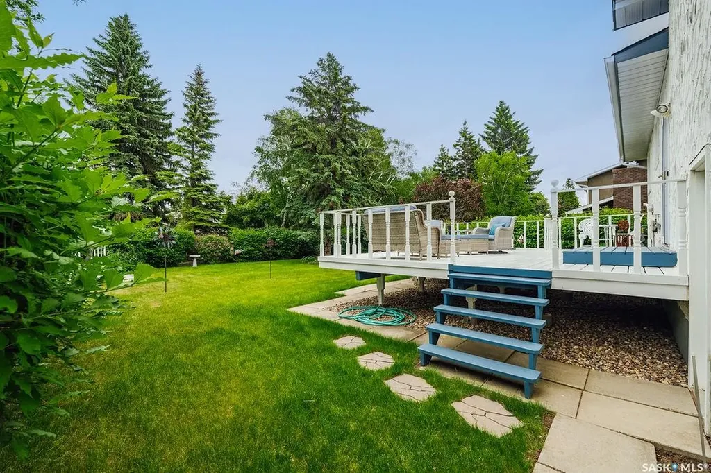 10 Capilano Drive Saskatoon SK S7K 4A5