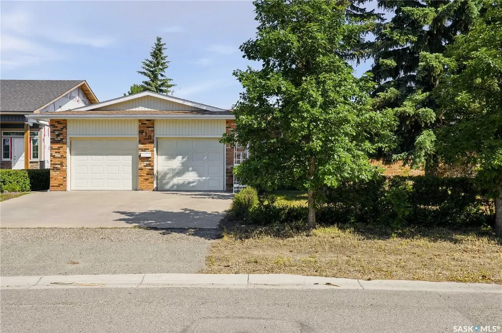 710 3rd Avenue Pilot Butte SK S0G 0H5