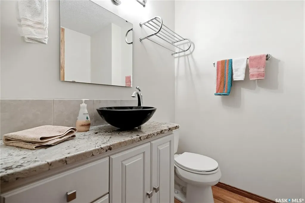 710 3rd Avenue Pilot Butte SK S0G 0H5