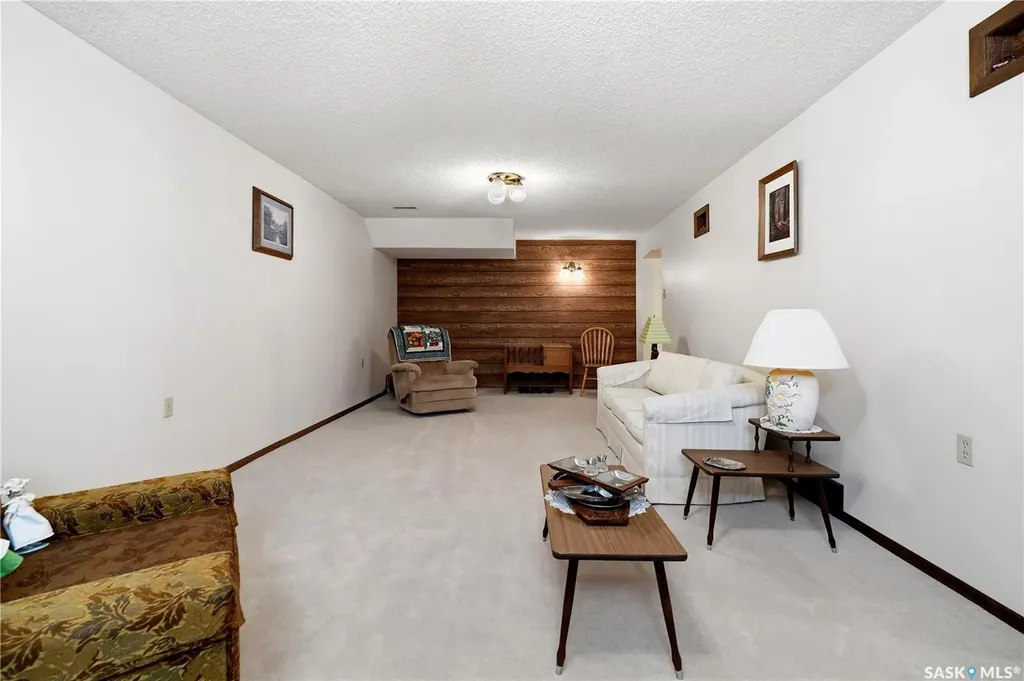 710 3rd Avenue Pilot Butte SK S0G 0H5