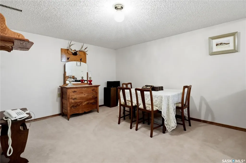 710 3rd Avenue Pilot Butte SK S0G 0H5