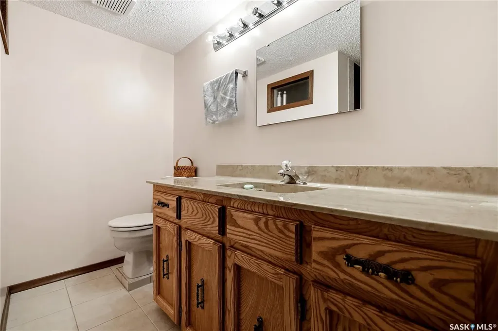 710 3rd Avenue Pilot Butte SK S0G 0H5