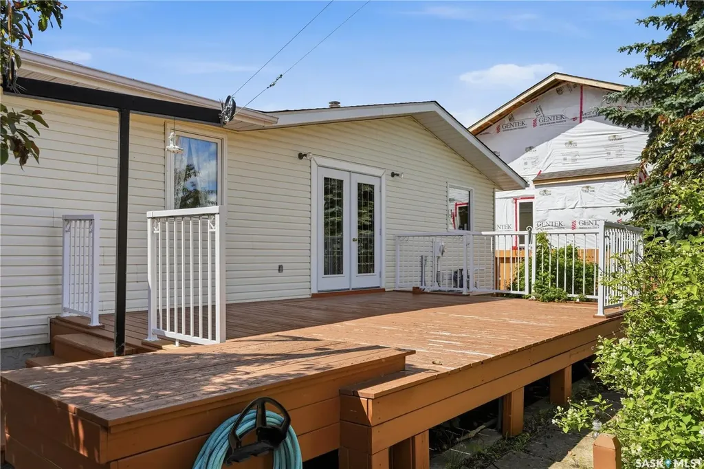 710 3rd Avenue Pilot Butte SK S0G 0H5