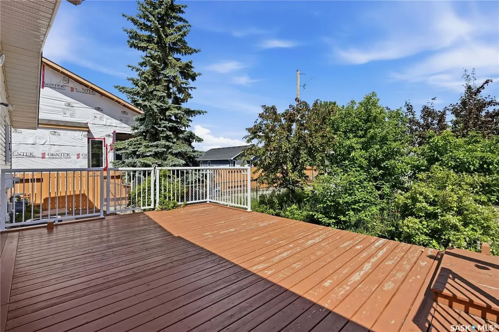 710 3rd Avenue Pilot Butte SK S0G 0H5
