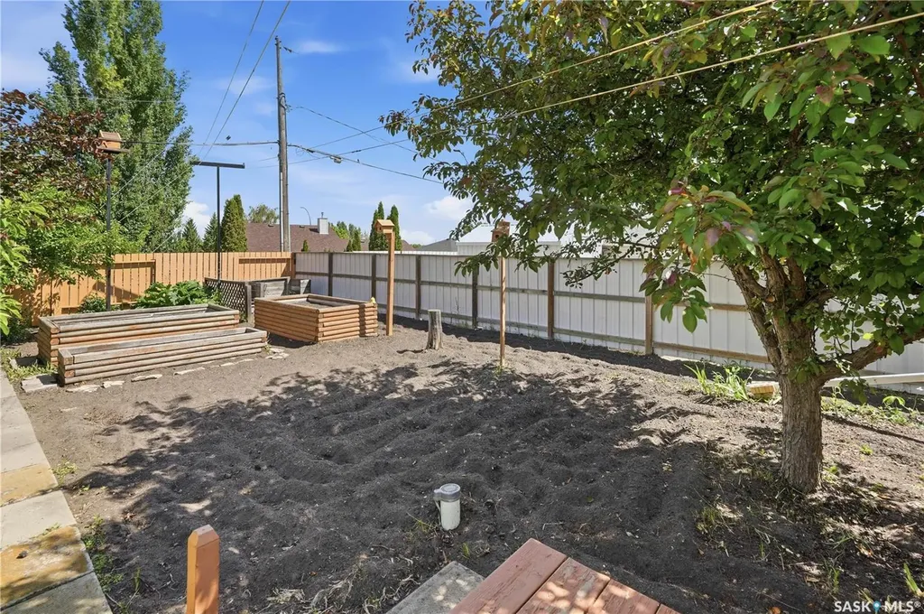710 3rd Avenue Pilot Butte SK S0G 0H5
