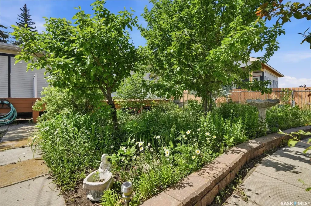 710 3rd Avenue Pilot Butte SK S0G 0H5