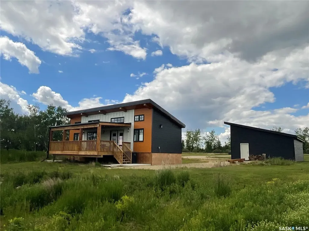 3 Wacasa Ridge Hoodoo Rm No. 401 SK S0K 4P0