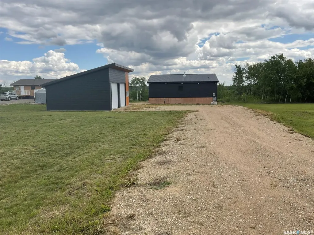 3 Wacasa Ridge Hoodoo Rm No. 401 SK S0K 4P0