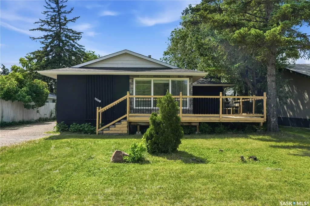 1308 Preston Avenue S Saskatoon SK S7H 2V4