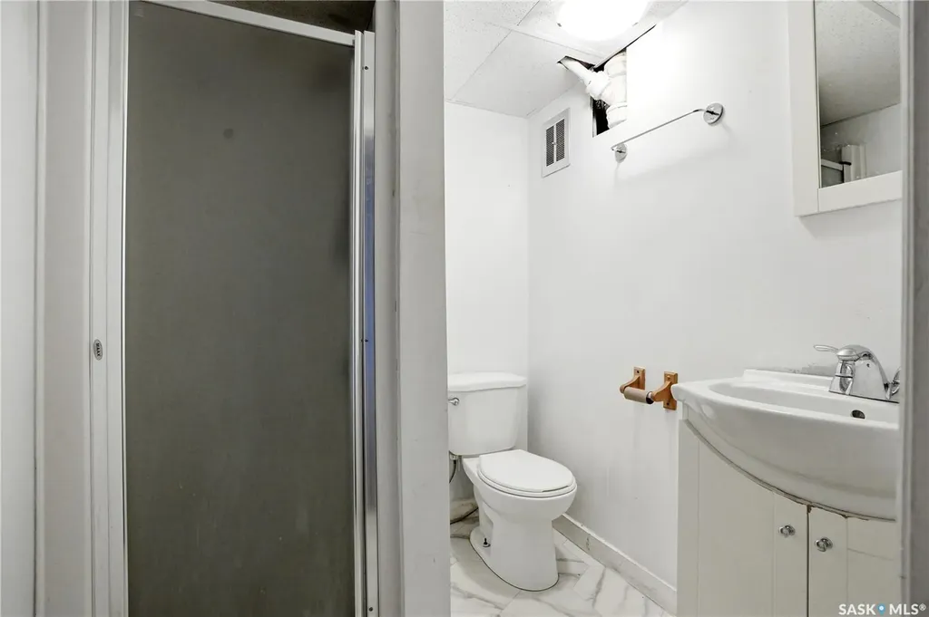 1308 Preston Avenue S Saskatoon SK S7H 2V4