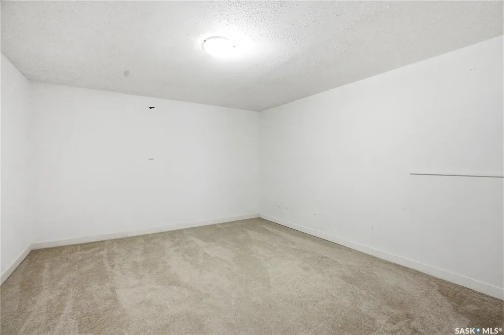 1308 Preston Avenue S Saskatoon SK S7H 2V4