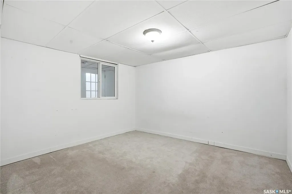 1308 Preston Avenue S Saskatoon SK S7H 2V4