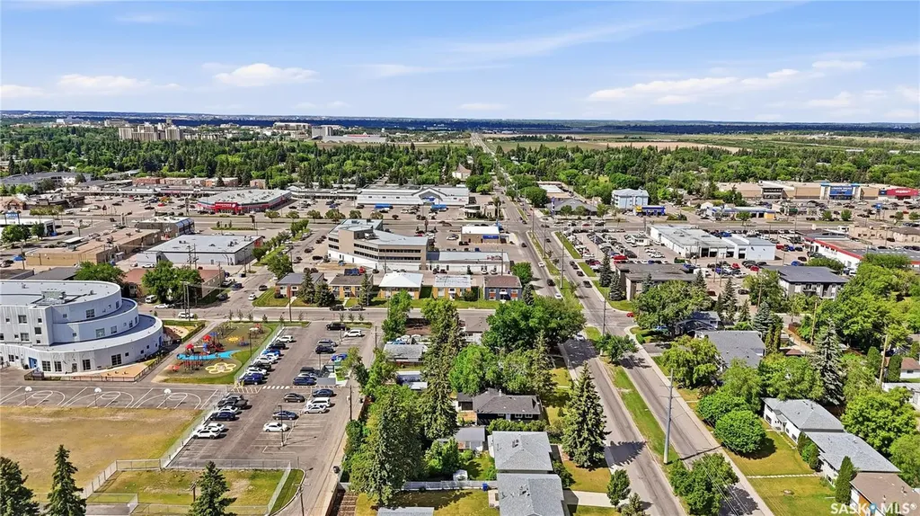 1308 Preston Avenue S Saskatoon SK S7H 2V4