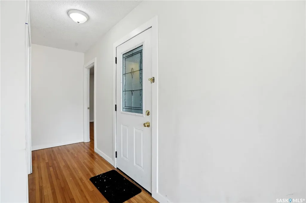 1308 Preston Avenue S Saskatoon SK S7H 2V4