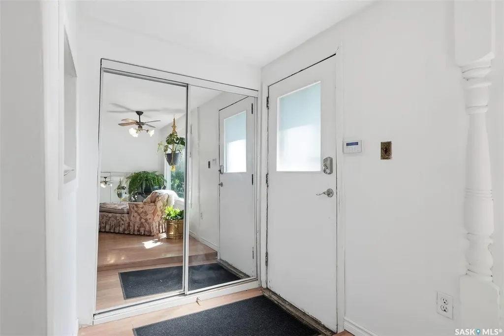 611 J Avenue S Saskatoon SK S7M 2A9