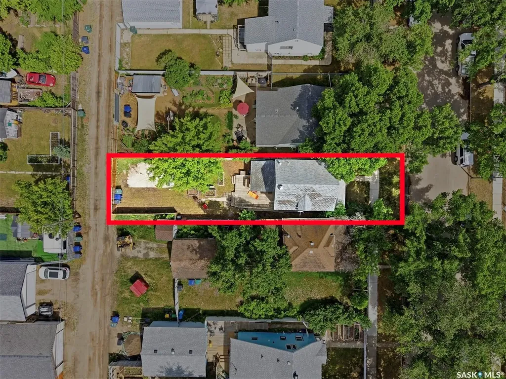 611 J Avenue S Saskatoon SK S7M 2A9