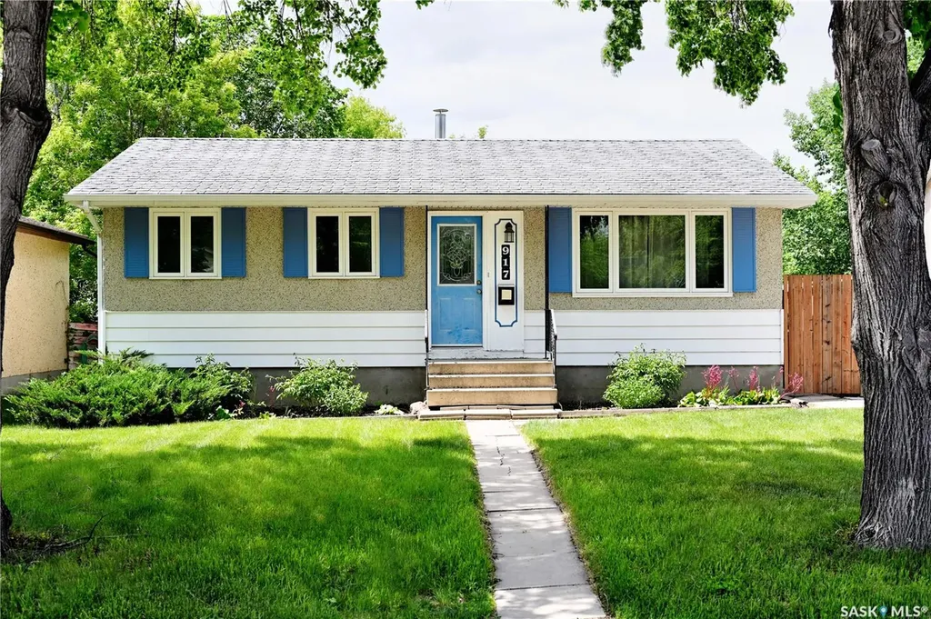 917 Macklem Drive Saskatoon SK S7L 4R7