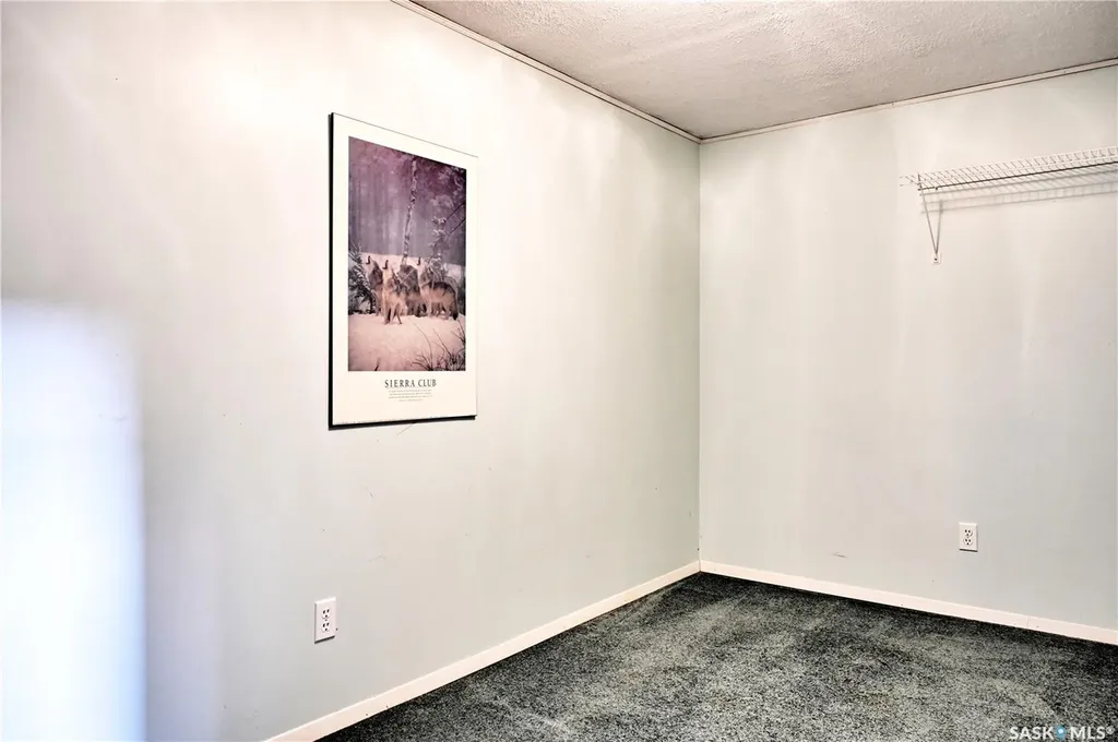 917 Macklem Drive Saskatoon SK S7L 4R7