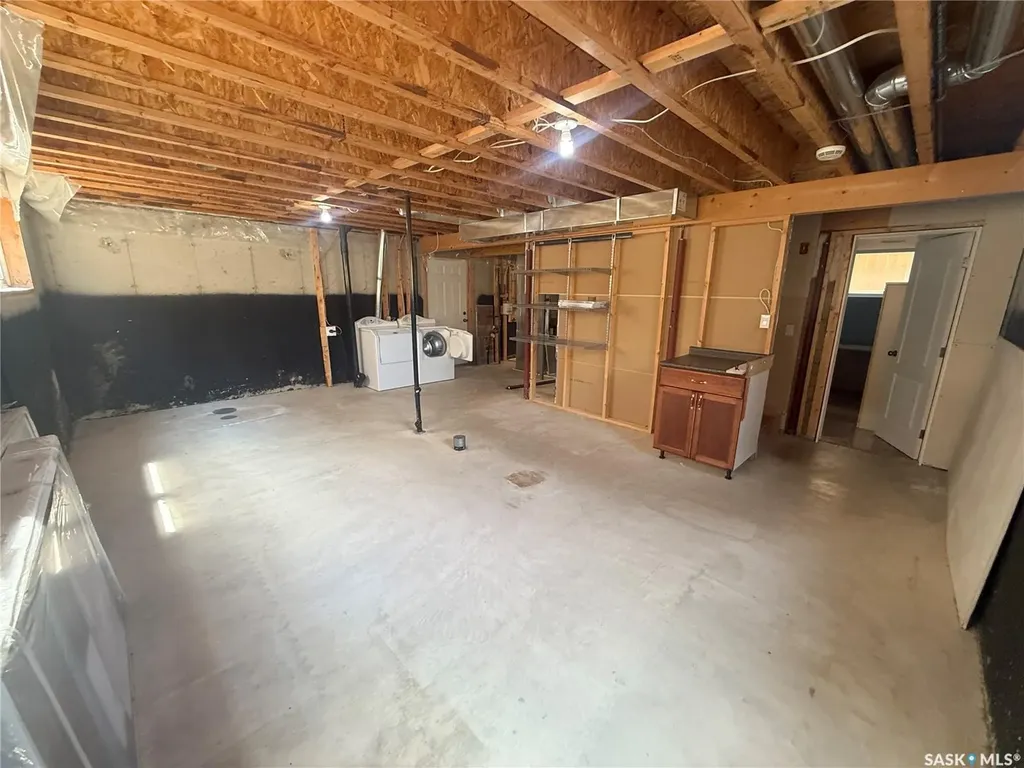 3102 37th Street W Saskatoon SK S7L 7H9