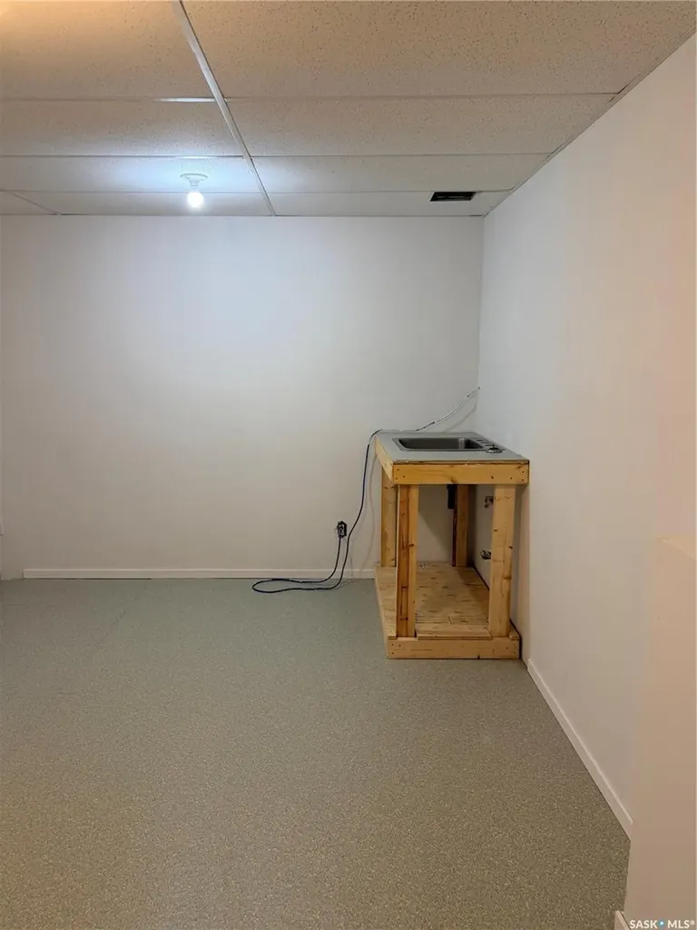 706 3rd Street E Shaunavon SK S0N 2M0