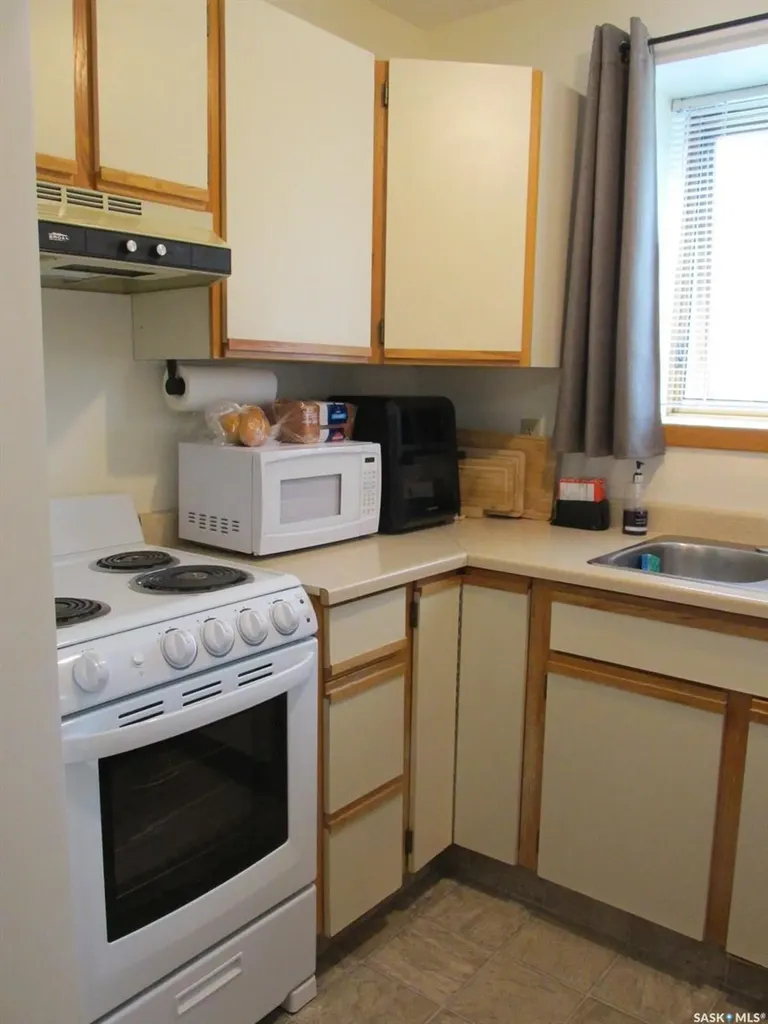 102 Manor Drive Nipawin SK S0E 1E0