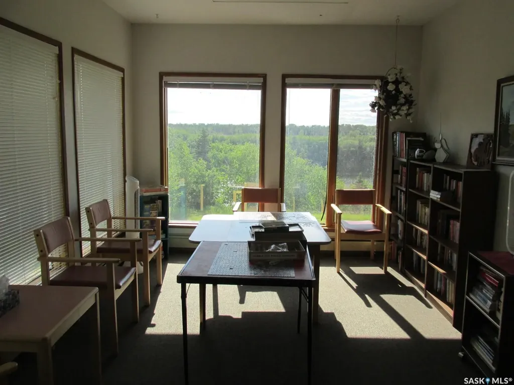 102 Manor Drive Nipawin SK S0E 1E0